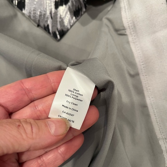 Talbots Gray Black Animal Abstract Print Front Zipper Pencil Skirt Size 14 - Picture 11 of 13